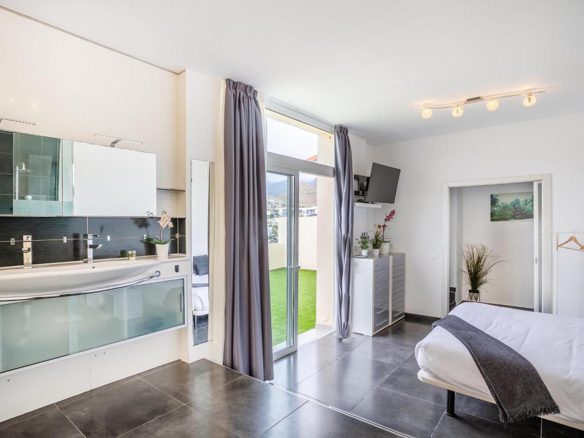 Villa Olbia Charming Dreamview With Jacuzzi Costa Adeje  Eksteriør billede